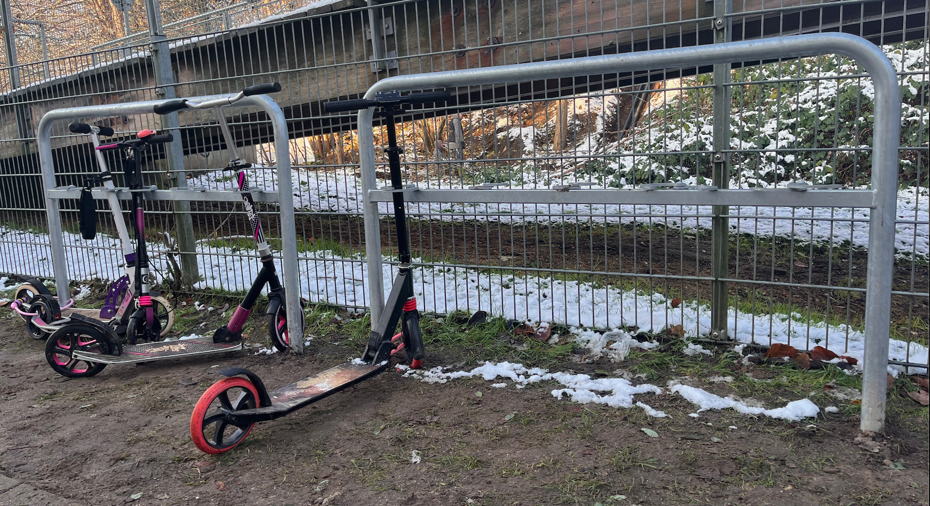 Neue Rollersteller an der Brücke